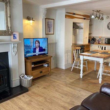 Beautiful Seaside One Bedroom Apartment Shaldon Exterior photo